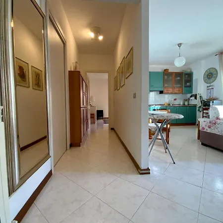 La Perla Apartment *